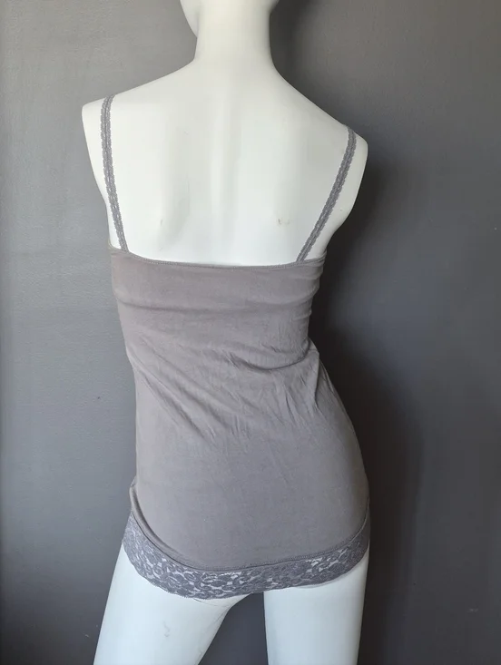 Y2K Style Lace Trim Cami - Picture 2 of 3